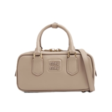 Кожаная сумка Arcadie Miu Miu